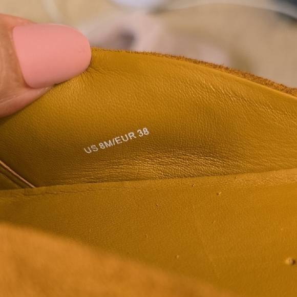 Vince Brown Tan Suede Flats with Sleek Design - Picture 9 of 9